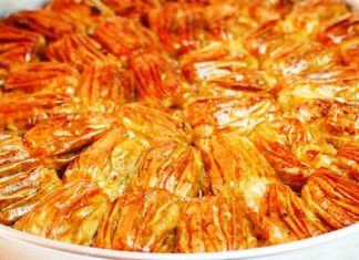 Τσαλακωμένος Μπακλαβάς