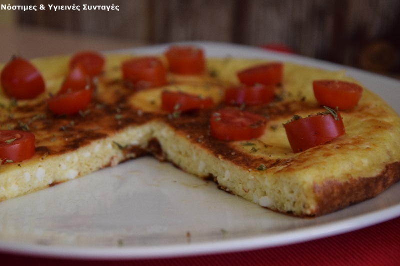 τυροπιτα στο τηγάνι Η Τυρόπιτα στο Τηγάνι έτοιμη για σερβίρισμα, κομμένη σε κομμάτια