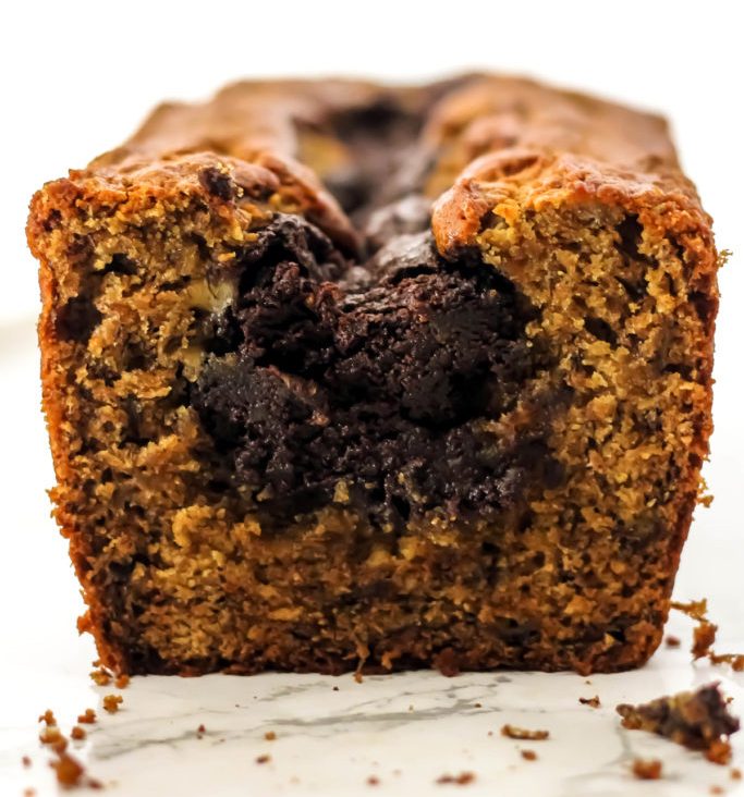 Κέικ με μαύρη Σοκολάτα στο κέντρο Κέικ με μαύρη Σοκολάτα στο κέντρο