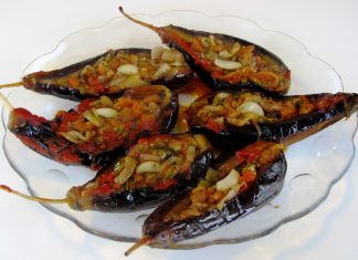 Γεμιστες μελιτζάνες ιμαμ μπαιλντι