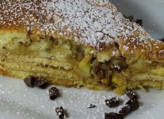 Κέικ με Μήλα και Μπισκότα