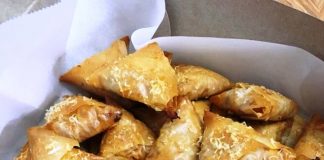 Κρεατοπιτάκια Πολίτικα