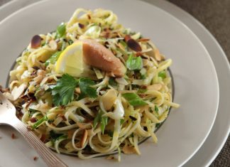 Λινγκουνια με ταραμά