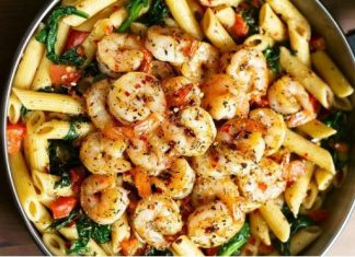 Πέννες με γαρίδες και σπανάκι…Νηστίσιμη Πέννες με γαρίδες και σπανάκι