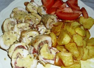 Ρολάκια κοτόπουλο...γεμιστά με μπέικον 