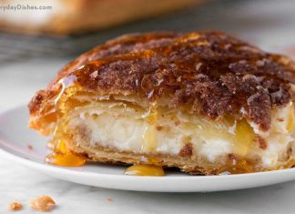 CheeseCake με τραγανό φύλλο σφολιάτας (Sopapillia)