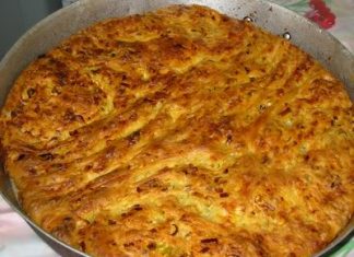 Τυροπρασόπιτα