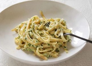 λινγκουίνι με σπανάκι