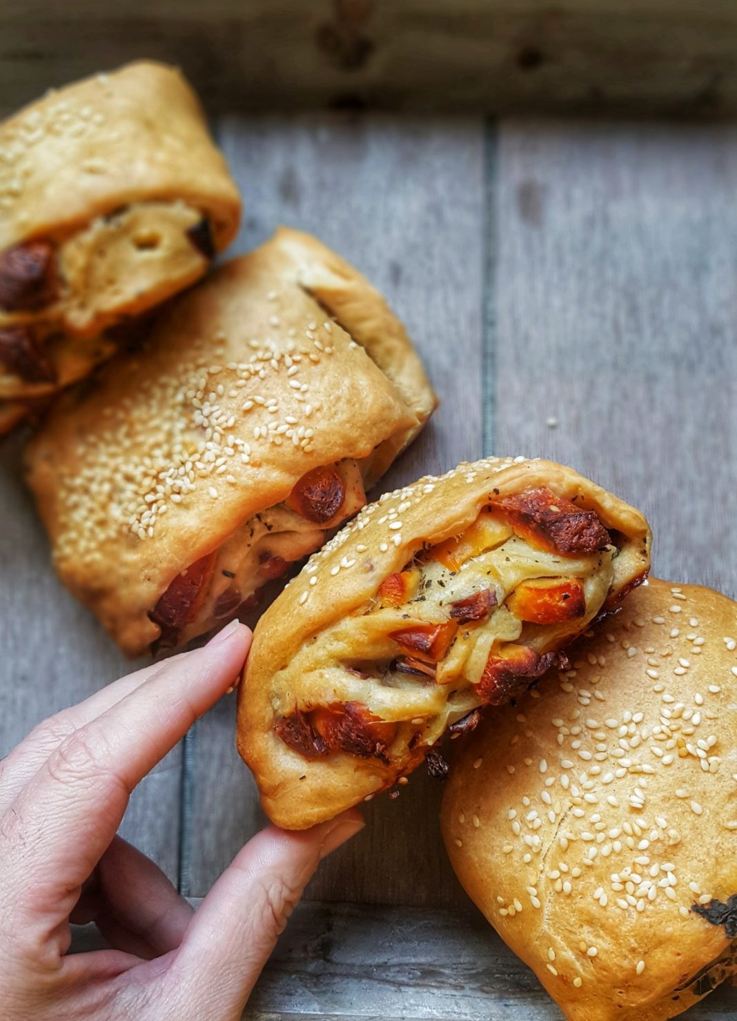 χαλουμοπιτάκια