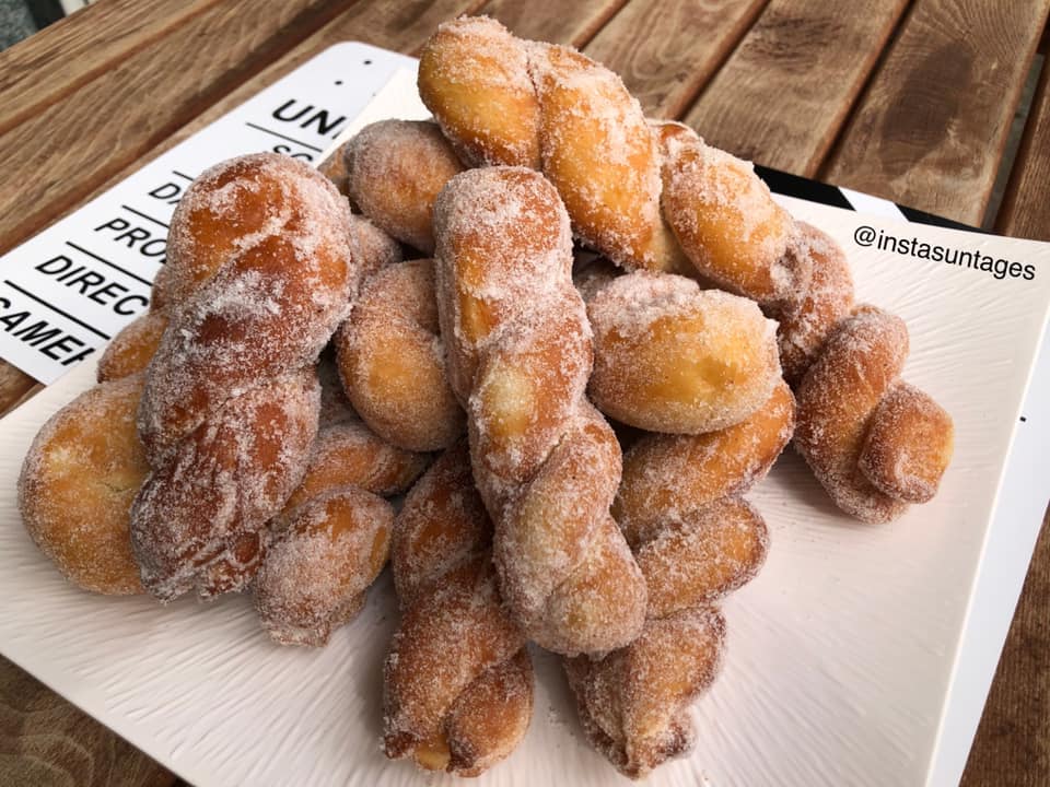 loykoymades Λουκουμάδες στο τηγάνι