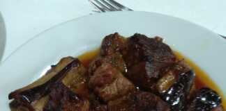 Μοσχάρι με Μελιτζάνες: Σαν της μαμάς, αλλά ακόμα καλύτερο!