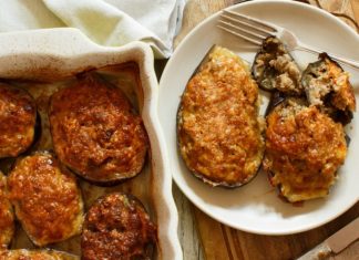 Γεμιστές μελιτζάνες με κιμά γαλοπούλας