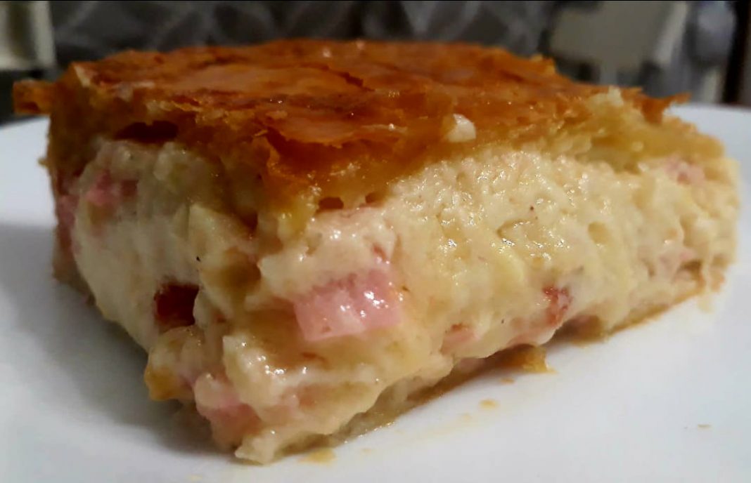 κασσεροπιτα με ζαμπόν και ντομάτα