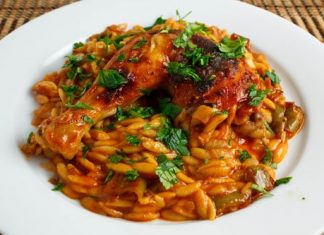 Γιουβέτσι κοτόπουλο…δείτε πόσο απλά το κάνω Κοτόπουλο Γιουβέτσι