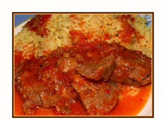 Μοσχαράκι κοκκινιστό Μοσχαράκι κοκκινιστό