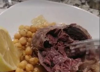 Μοσχαρίσιο κότσι με ρεβίθια….λιώνει μέσα στο στόμα Μοσχαρίσιο κότσι με ρεβίθια