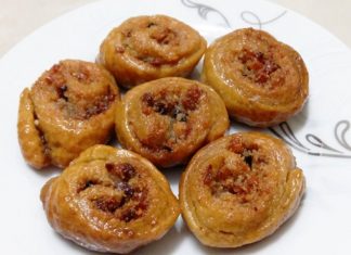 Νηστίσιμα γλυκά με αμυγδαλόψιχα Νηστίσιμα γλυκά με αμυγδαλόψιχα