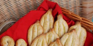 Τα Πασχαλινά Κουλουράκια