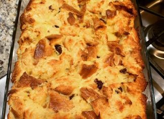 Πουτιγκα με τσουρέκι