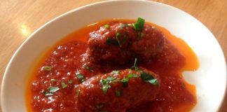 Σουτζουκάκια