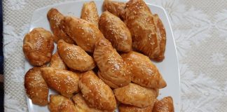 Τυροπιτάκια κουρου