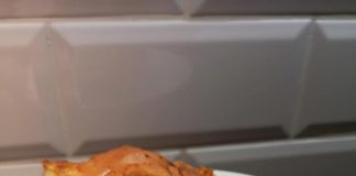 Τυρόπιτα με φέτα και μυζήθρα