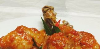 κοτοπουλο κοκκινιστό