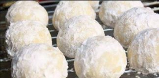 Γλυκάκι με ζύμη κουλουριού