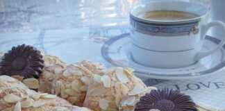 Εργολάβοι-Αμυγδαλωτά