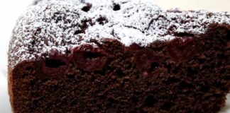 Κέικ Σοκολάτας με κεράσια