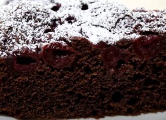 Κέικ Σοκολάτας με κεράσια