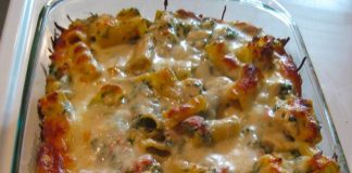 Κοτόπουλο με σπανακι και ζυμαρικά