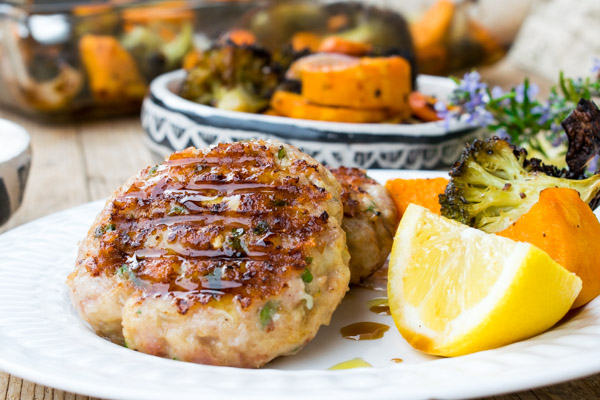 Μπιφτεκια κοτόπουλου Μπιφτεκια κοτόπουλου