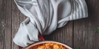 Ψητα μακαρόνια στο φούρνο με σπιτική σάλτσα