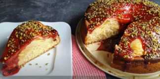 Κέικ με κρέμα και σιρόπι Φράουλας