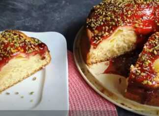 Κέικ με κρέμα και σιρόπι Φράουλας