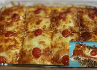 Πατάτες με κιμά στον φούρνο Πατάτες με Κιμά στον Φούρνο, σερβιρισμένες με τυρί.