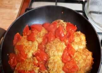 Δύο Πατάτες – Δύο Καρότα και λίγο Κιμά Πατατοκεφτεδες με ντομάτα