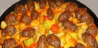 Σουτζουκάκια με πατάτες και κολοκυθάκια