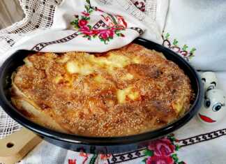 Μαλακή, ζουμερή, ευάερη, φυλλώδης Πίτα Τυρόπιτα του Αέρα