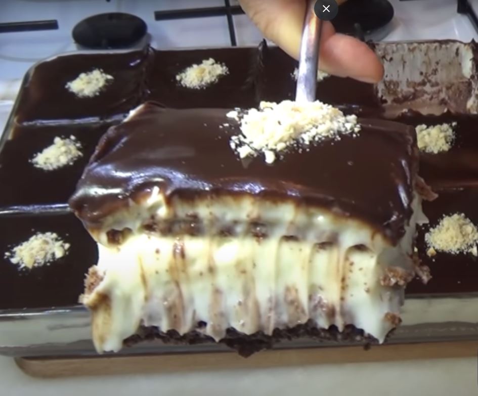 Υπέροχο κέικ με κρέμα και σοκολάτα5 πάστα με κρέμα και σοκολάτα