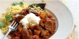 κοκκινιστό χοιρινό με ρύζι