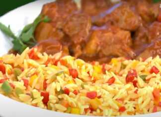 Κοκκινιστό χοιρινό με καπνιστή πάπρικα και κριθαρακι χοιρινό με κριθαράκι