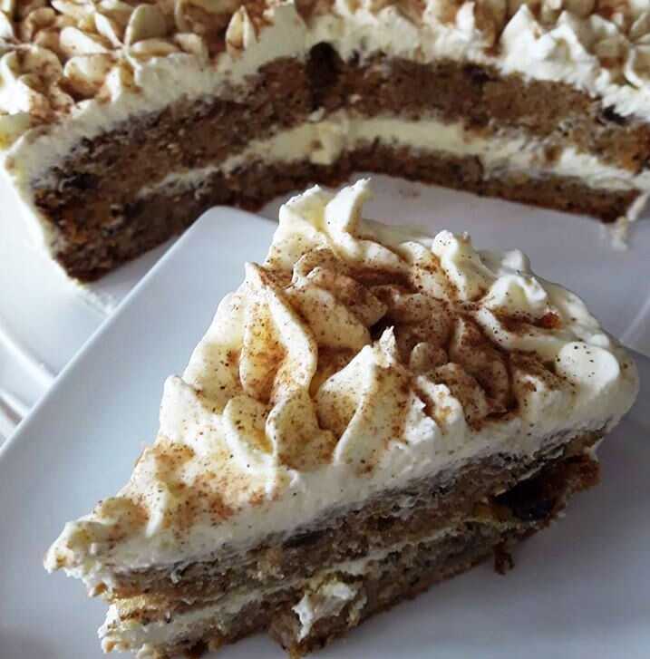 Κέικ καρότου με σαντιγί1 Κέικ καρότου με σαντιγί