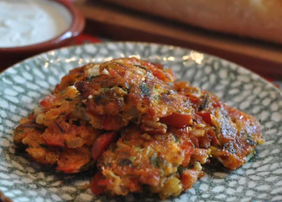 Ντοματοκεφτέδες Σαντορίνης