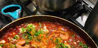 Σαγανάκι με Γαρίδες