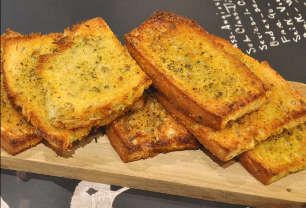 Ψωμί με λάδι ψητό στην σχάρα