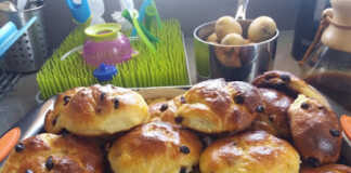 σταφιδόψωμα