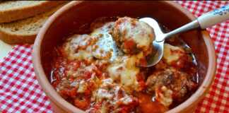 Κεφτεδάκια με σάλτσα ντομάτας σε κατσαρόλα Κεφτέδες στην κατσαρόλα