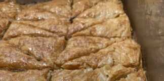 Σπιτικός Μπακλαβάς με αμύγδαλα Μπακλαβάς με αμύγδαλα